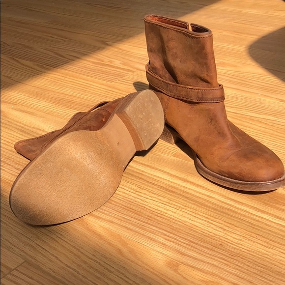 Madewell Brown Flat Ankle Boots - Picture 2 of 3